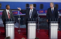 Στόχος του ρεπουμπλικανού ντιμπέιτ ο Τραμπ