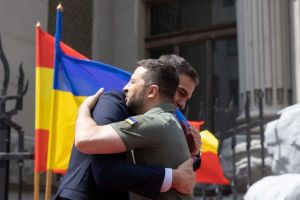 Πόλεμος Ουκρανία: Στο Κιέβο ο Ισπανός πρωθυπουργός Σάντσεθ