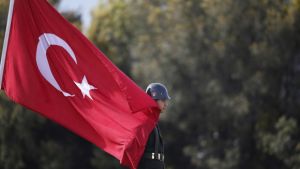 Ο κορωνοϊός τσακίζει την τουρκική οικονομία - Εξάγει κρίση στο Αιγαίο ο Ερντογάν