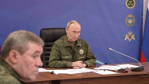 Προέλαση των ρωσικών δυνάμεων στην Ουκρανία: Ο Βλαντίμιρ Πούτιν ενημερώνεται για τις εξελίξεις από τη στρατιωτική ηγεσία