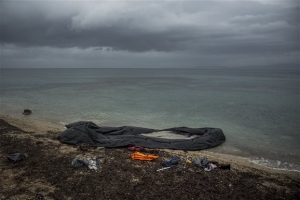 Ενα ακόμα νεκρό προσφυγόπουλο στα παγωμένα νερά του Αιγαίου