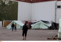 Δύο προσφυγόπουλα με εγκαύματα από πυρκαγιά σε κέντρο προσφύγων