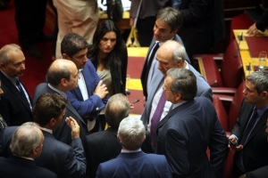 Να διερευνηθεί το φερόμενο σχέδιο Βαρουφάκη ζητούν 24 βουλευτές της ΝΔ