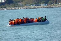 Επιστρέφουν στη Λέσβο για νέα «χαρτιά» πρόσφυγες που δεν πέρασαν από την πΓΔΜ