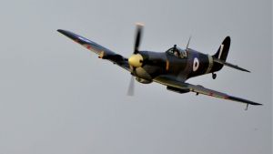 Για πρώτη φορά το Spitfire MJ755 σε στρατιωτική παρέλαση