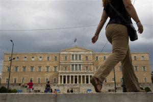 Σύλληψη πολίτη στην Βουλή για ακάλυπτες επιταγές