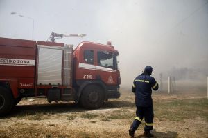 Λαχανά Θεσσαλονίκης: Σε ύφεση η πυρκαγιά