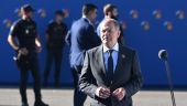 Σολτς: «Οι σύμμαχοι του NATO θα συνεχίσουν να προμηθεύουν την Ουκρανία με όπλα»