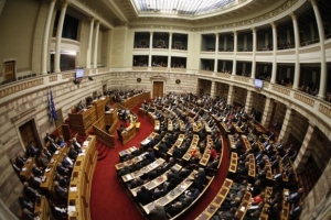 Πολιτική θύελλα έφερε η διάταξη για τις off-shore