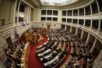 Πολιτική θύελλα έφερε η διάταξη για τις off-shore