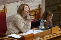 «Παρών» από τη Χριστοδουλοπούλου για τις απολύσεις στα ιδιωτικά