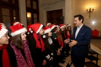 Τσίπρας: Δεν θέλω τα κάλαντα του... ευρώ, θέλω τα παραδοσιακά