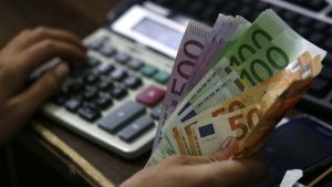 ΑΑΔΕ: Υπολογισμός δόσεων του φόρου όσων δικαιούνται μείωση