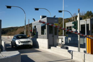 Διαβεβαιώσεις Σπίρτζη για εξαίρεση κατοίκων Β. Αττικής από τα νέα διόδια