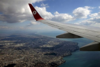 Πτήση-θρίλερ για αεροσκάφος που επέβαινε ο Τ. Κουίκ