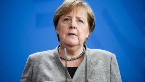 Μέρκελ: “Η αναστολή εφαρμογής των πατεντών ίσως επηρεάσει την ποιότητα των δόσεων των εμβολίων”
