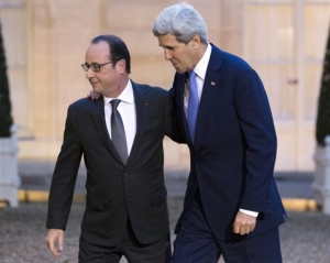 Συνάντηση Ολάντ - Κέρι στη σκιά των επιθέσεων