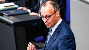 Ιρανική ηγεσία: Προσπάθεια ταπείνωσης των ΗΠΑ, δηλώνει ο καγκελάριος Μερτς