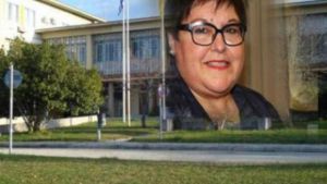 Πάτρα: Προπηλάκισαν την πρύτανη για το κλείσιμο της φοιτητικής εστίας λόγω κορωνοϊού
