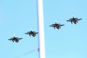 ΔΕΘ… με εκπλήξεις: Simulation Rafale μαζί με F-35 και γεράκια από τα Ηνωμένα Αραβικά Εμιράτα