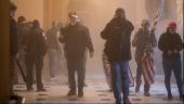 ΗΠΑ: Ο επικεφαλής των Ρεπουμπλικάνων στη Γερουσία κατηγορεί τον Ντ. Τραμπ ότι «υποκίνησε το πλήθος» που εισέβαλε στο Καπιτώλιο