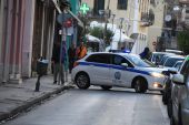 Θεσσαλονίκη | 20χρονος οδηγός χτύπησε περιπολικό στην προσπάθειά του να αποφύγει έλεγχο της Τροχαίας