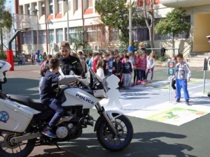 Μαθήματα κυκλοφοριακής αγωγής στα σχολεία από την Τροχαία