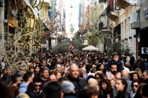 Εορταστικό ωράριο: Ποιες ώρες θα είναι ανοιχτά τα καταστήματα