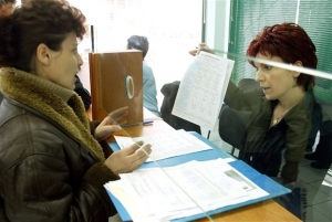 EE: Εφαρμογή ενιαίας άδειας διαμονής και εργασίας μεταναστών