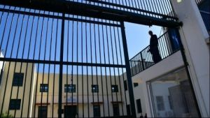 Φυλακές Ελαιώνα: Αναταραχή μετά από θάνατο κρατούμενης