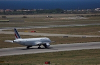 Ποντίκι καθήλωσε επί 48 ώρες αεροσκάφος της Air France