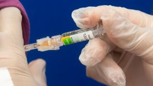 Νέα Υόρκη: Δικαστής μπλόκαρε προσωρινά τον υποχρεωτικό εμβολιασμό στον υγειονομικό τομέα