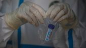 WSJ: Ερευνητές της Ουχάν με συμπτώματα κορονοϊού, προτού η Κίνα ανακοινώσει την επιδημία