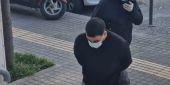 Θεσσαλονίκη: Νέα προθεσμία πήρε ο τράπερ που κατηγορείται για την επίθεση εναντίον φοιτητή – Tι είπε στους δημοσιογράφους
