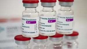 Οι πρώτες παρτίδες δόσεων του εμβολίου της AstraZeneca θα εισαχθούν στην Ιαπωνία από τις ΗΠΑ