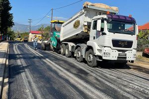 Συνεχίζονται τα έργα οδοποιίας εντός του οικισμού της Γοργόπης