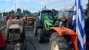 Διακοπή κυκλοφορίας φορτηγών διεθνών μεταφορών στο Τελωνείο των Κήπων λόγω αγροτικών κινητοποιήσεων