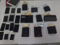 Πάνω από 30 συλλήψεις για τουλάχιστον 4.000 κλοπές πορτοφολιών