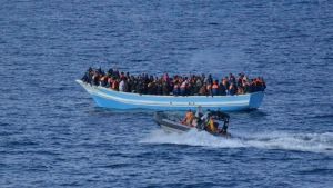 Λαμπεντούζα: Η ακτοφυλακή διέσωσε 125 μετανάστες και πρόσφυγες