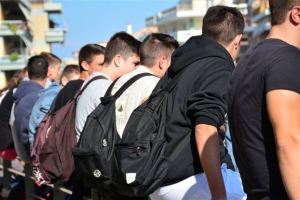 Πορεία μαθητών στο κέντρο της Αθήνας-Κλειστοί οι γύρω δρόμοι