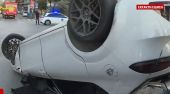 Θεσσαλονίκη | Αναποδογύρισε ΙΧ στην προσπάθεια να αποφευχθεί σύγκρουση με φορτηγό που πέρασε με κόκκινο
