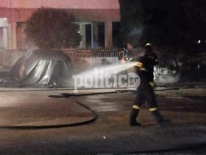 Θεσσαλονίκη: Φωτιά σε αυτοκίνητο στους Αμπελόκηπους (ΒΙΝΤΕΟ)