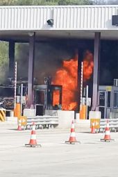 Πυρκαγιά σε φορτηγό στο Τελωνείο Ευζώνων