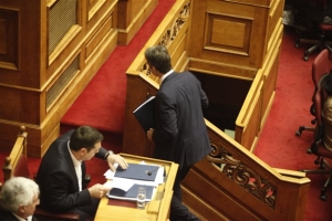 Κόντρα Μαξίμου - ΝΔ για τη συνάντηση της Πέμπτης