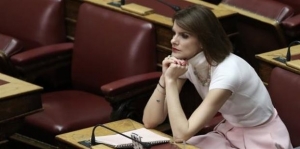 Ψηφίζει Στ. Δήμα η ανεξάρτητη Κατερίνα Μάρκου