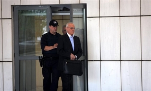 Δεν ανοίγει ακόμη η πόρτα της φυλακής για τον Ακη
