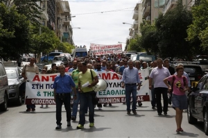 Μπαράζ απεργιακών κινητοποιήσεων και συγκεντρώσεων