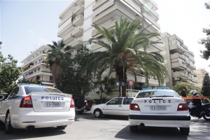 Στην ντουλάπα του διαμερίσματος για πάνω από 12 ώρες ο 4ος ληστής