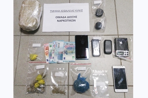 Συνελήφθησαν 6 νεαροί για κατοχή και πώληση ναρκωτικών