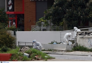 Ποιος έβαλε την βόμβα στο Χαλάνδρι έξω από την Eurobank